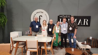 Beckumer Holztechniker auf der Möbelmesse in São Paulo